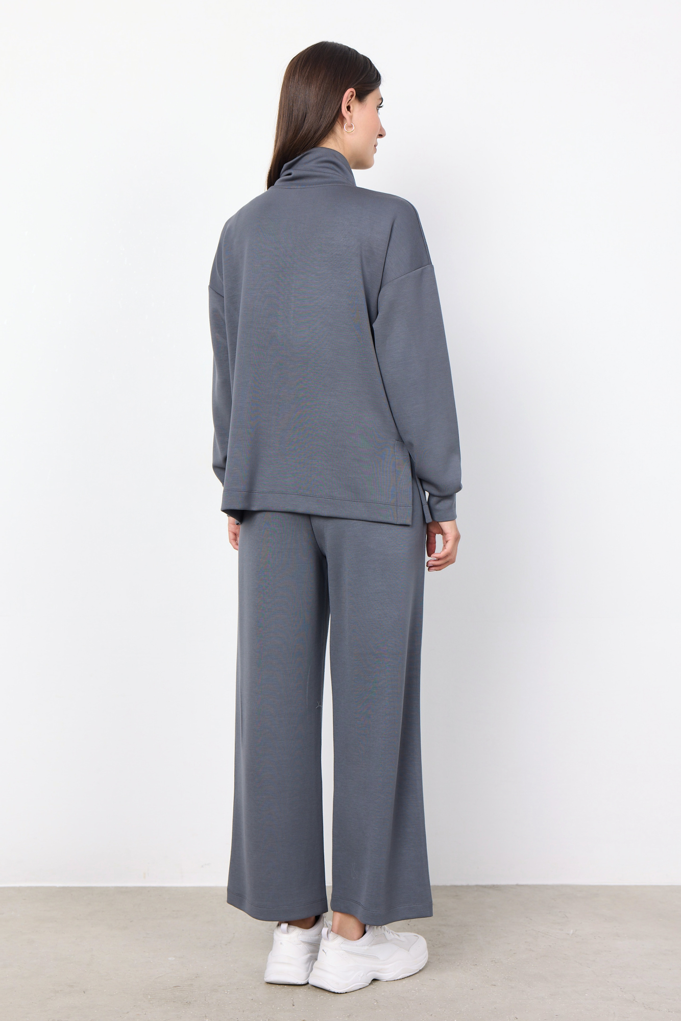 Strickjacke, Soyaconcept