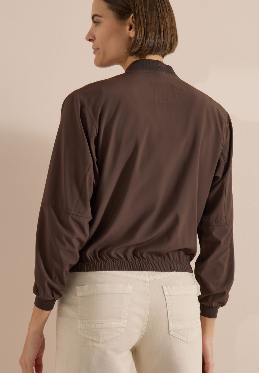 Blouson, Cecil